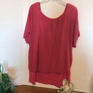 Double layer scoop neck top